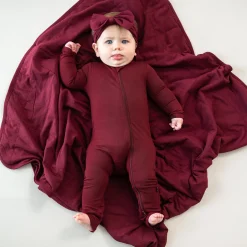 Baby Blanket in Burgundy 1.0