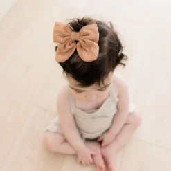 Bamboo Muslin Alligator Clip Bow in Fawn
