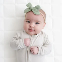 Bamboo Muslin Medium Bow in Jojoba