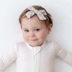Bamboo Muslin Medium Bow in Oat