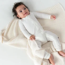 Chunky Knit Baby Blanket in Cloud
