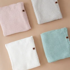 Chunky Knit Baby Blanket in Cloud