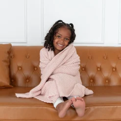 Chunky Knit Toddler Blanket in Blush