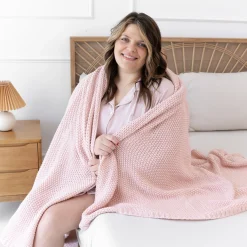 Chunky Knit Youth Blanket in Blush