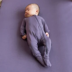 Crib Sheet in Currant