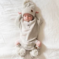 Knit Booties in Oat