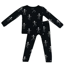 Long Sleeve Pajamas in Skeleton