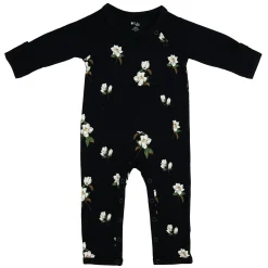 Longall in Small Midnight Magnolia