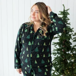 Long-Sleeved Women's Pajama Set in Twinkle Tree