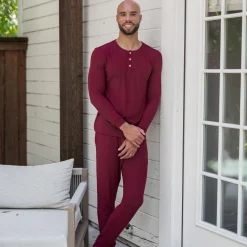 Men's Ribbed Henley Set in Burgundy