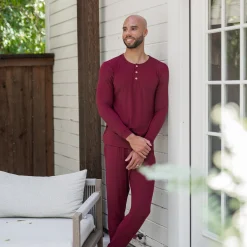 Men's Ribbed Henley Set in Burgundy