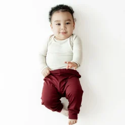 Pant in Burgundy