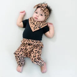 Pant in Latte Leopard