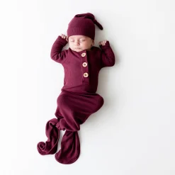 Ribbed Knotted Gown with Hat Set in Burgundy