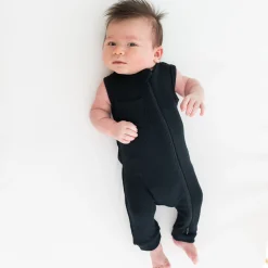 Ribbed Zippered Sleeveless Romper in Midnight