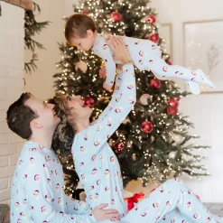 Women's Jogger Pajama Set in Vintage Santa