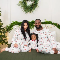 Women's Jogger Pajama Set in Santa Sleigh