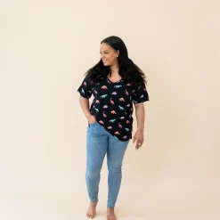 Women’s Relaxed Fit V-Neck in Midnight Roar