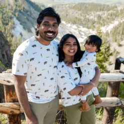 Women's Relaxed Fit V-Neck in Yosemite